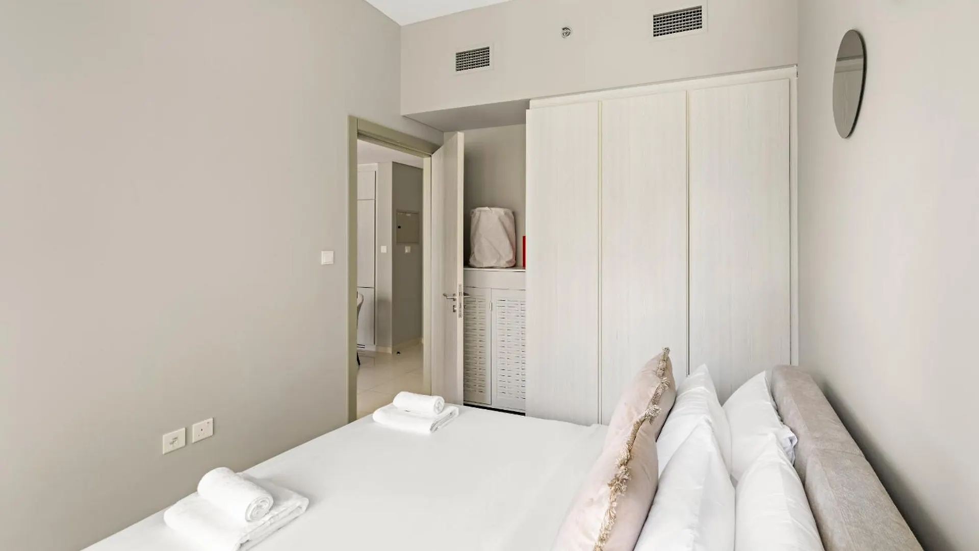Vayk - Stylish 1 Bd In Business Bay Apartment Dubai