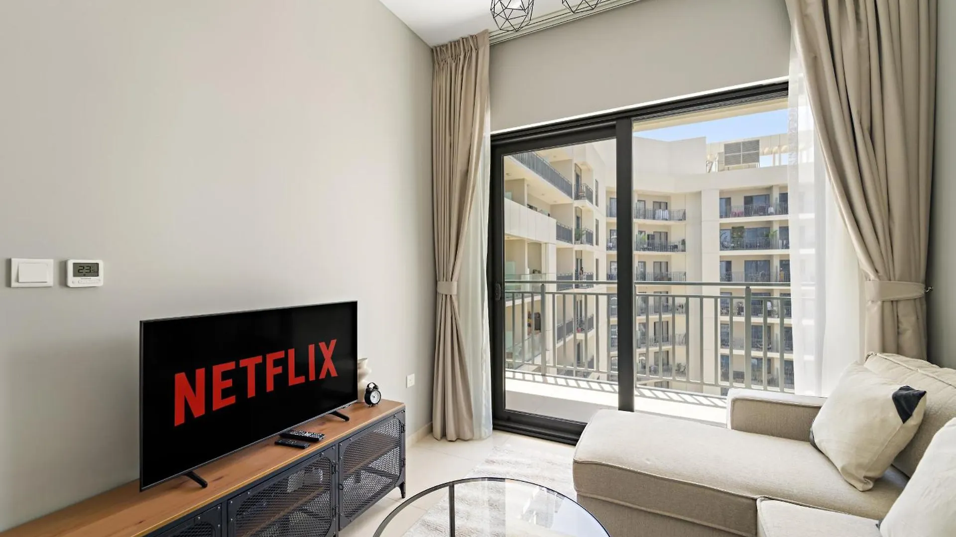 Vayk - Stylish 1 Bd In Business Bay Apartment Dubai